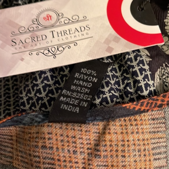 NWT. L/XL. CREATIVE PATCHWORK BLOUSE. BL/GR. 221805 - Picture 5 of 5